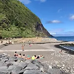 Casa Auri * Faial da Terra