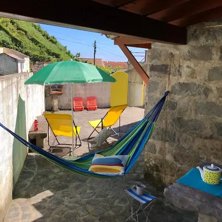 Casa Auri Feriehus Faial da Terra