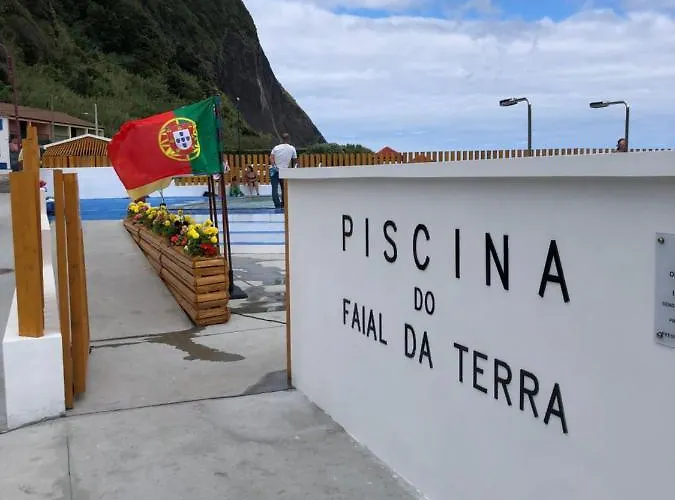 Casa Auri Faial da Terra